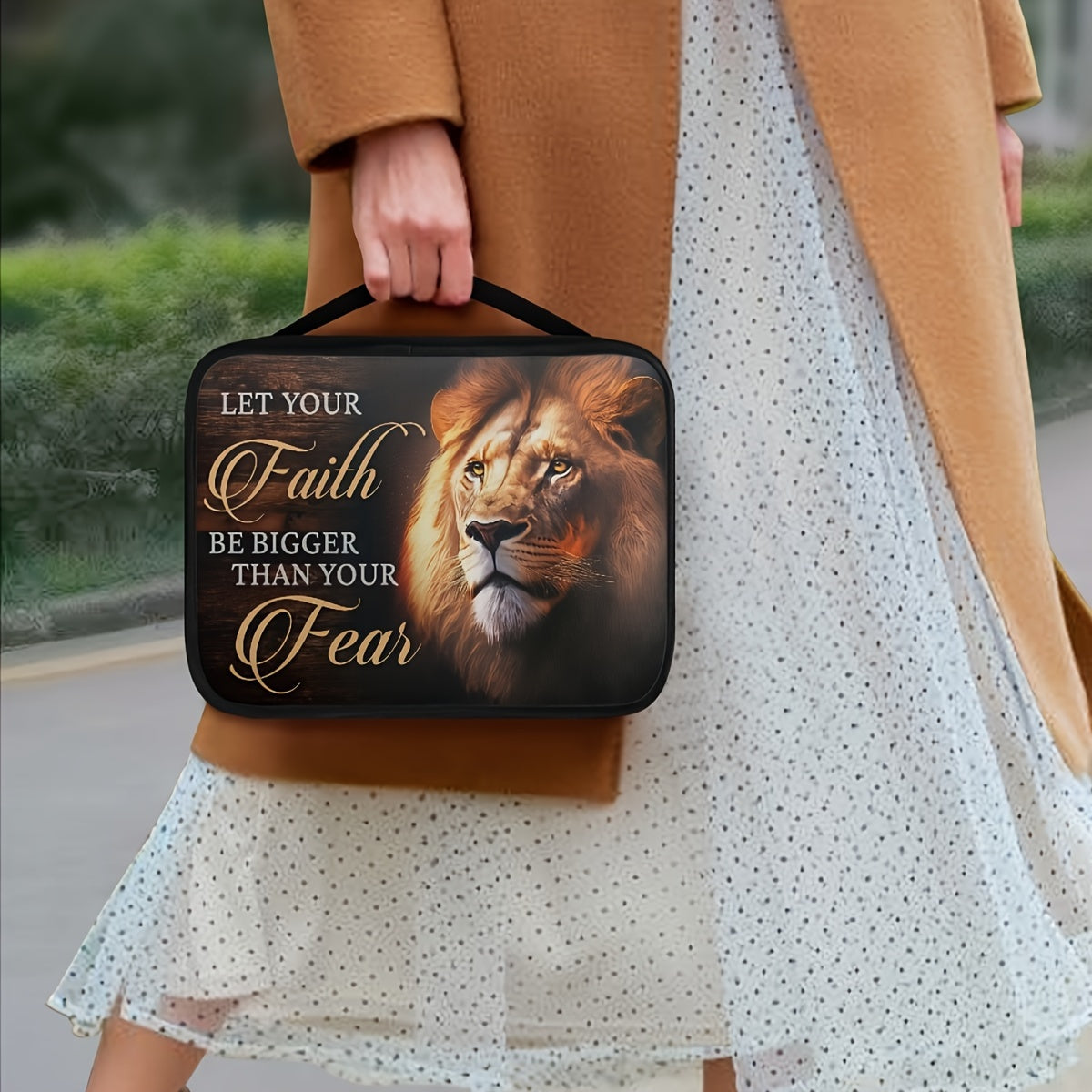 1pc Inspirational Lion Bible Tote Bag - "Let Your Faith Be Bigger Than Your Fear" Quote, Durable Polyester Bible Cover with Sturdy Handle,
