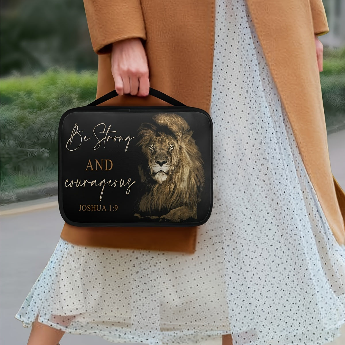 1pc Inspirational Lion Bible Tote Bag - "Let Your Faith Be Bigger Than Your Fear" Quote, Durable Polyester Bible Cover with Sturdy Handle,